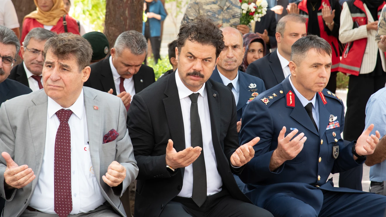 Rektör Yılmaz, 15 Temmuz Demokrasi ve Milli Birlik Günü etkinliklerine katıldı